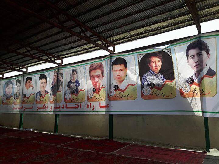 شهدای جنبش روشنايی نهال نوپای دموﻛﺮاسی را با خون خويش آبياری و پاسداری كردند